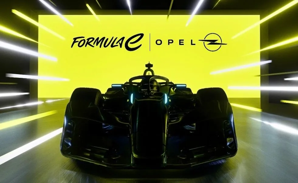 Opel GSE Team Hits the Track