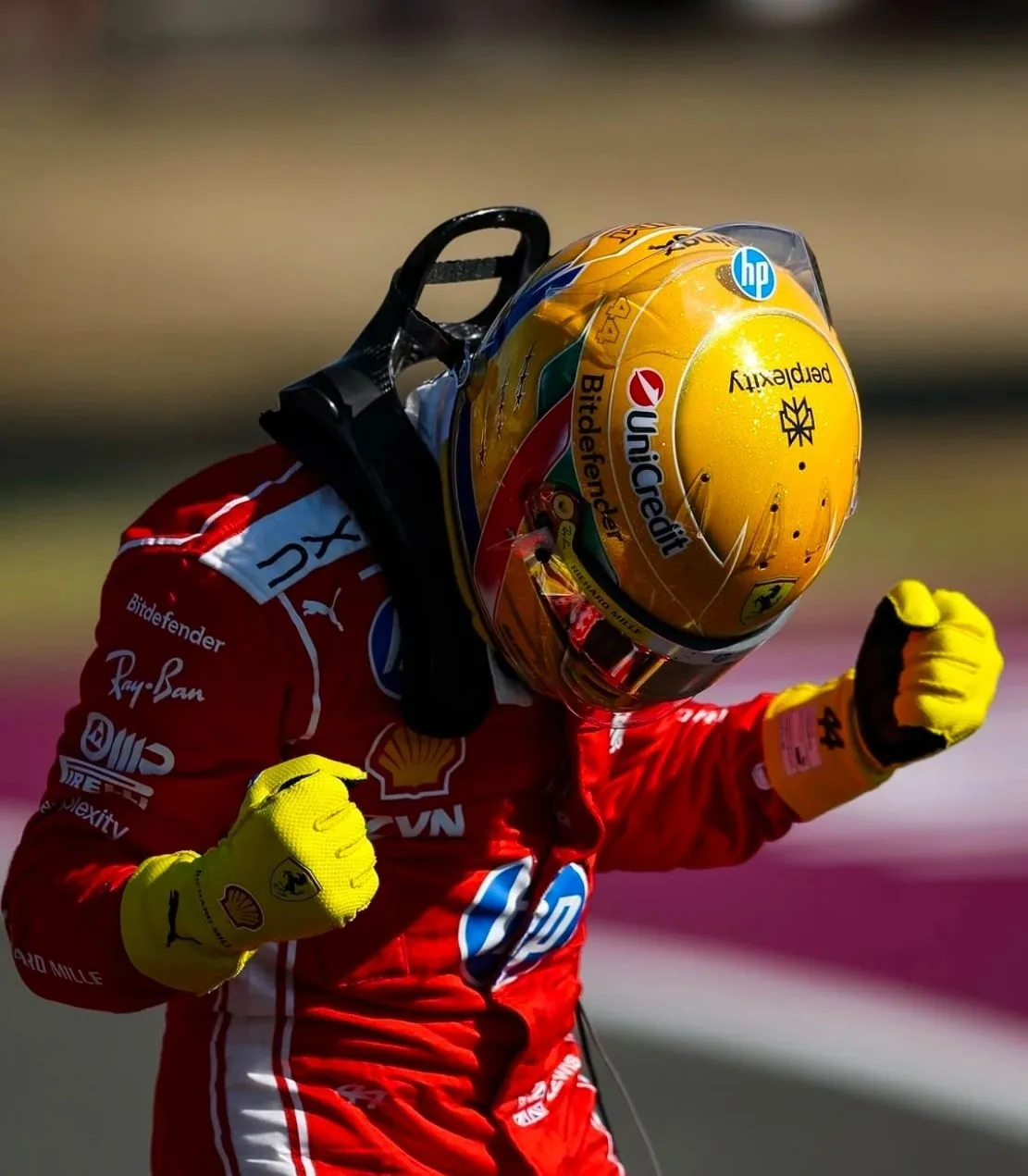 Hamilton Takes Pole Ahead of Antonelli